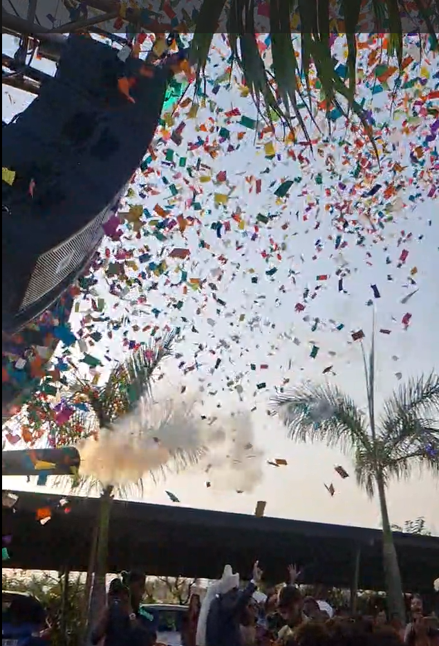 Confetti Blast Machine
